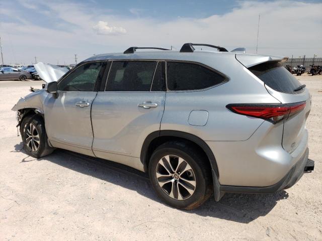 5TDHZRBH2NS207283 - 2022 TOYOTA HIGHLANDER XLE Gümüş foto 2