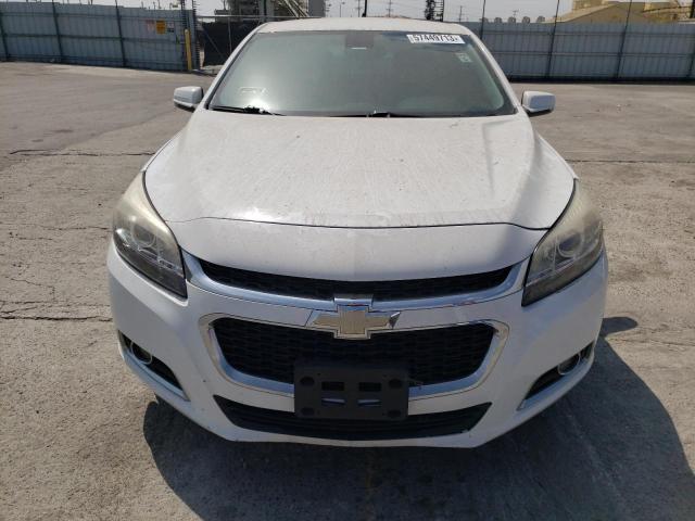 1G11D5SLXFF305128 - 2015 CHEVROLET MALIBU 2LT WHITE photo 5