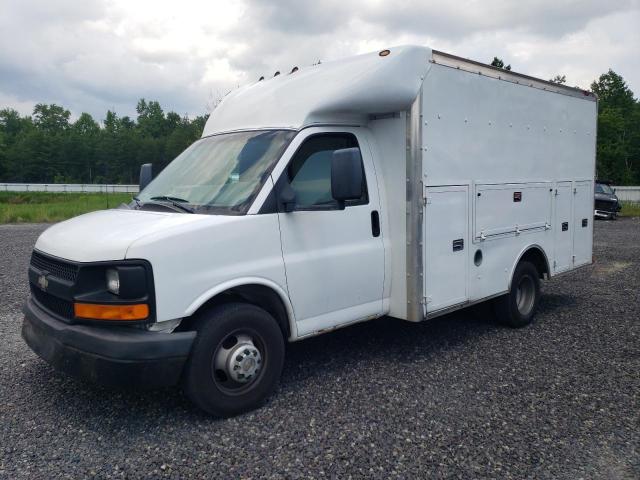 1GBJG31U641158138 - 2004 CHEVROLET OTHER WHITE photo 1