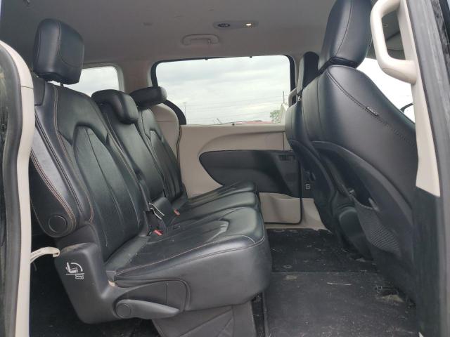 2C4RC1BG2JR321110 - 2018 CHRYSLER PACIFICA TOURING L BLACK photo 11