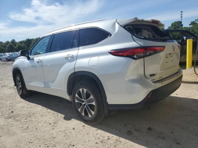 5TDGZRBHXNS243931 - 2022 TOYOTA HIGHLANDER XLE GRAY photo 2