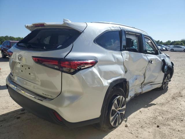 5TDGZRBHXNS243931 - 2022 TOYOTA HIGHLANDER XLE GRAY photo 3