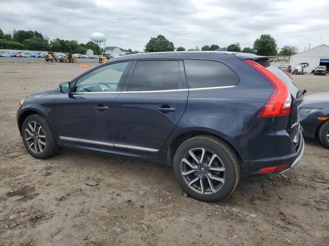 YV449MRR6H2216755 - 2017 VOLVO XC60 T6 DYNAMIC BLUE photo 2