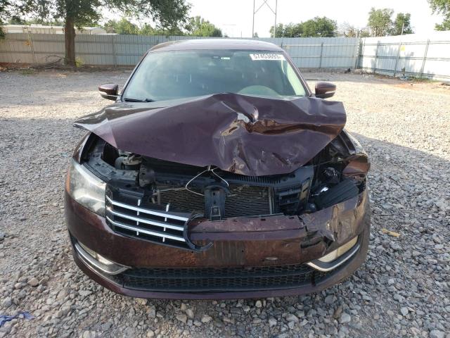 1VWCN7A34DC112480 - 2013 VOLKSWAGEN PASSAT SEL MAROON photo 5