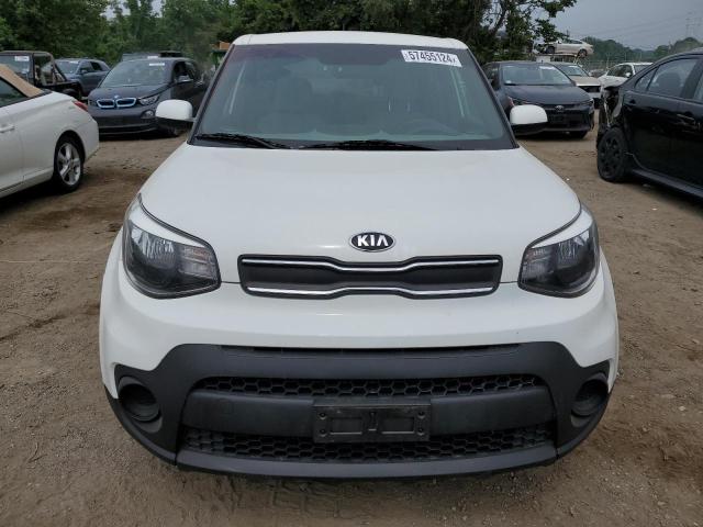 KNDJN2A29J7593075 - 2018 KIA SOUL WHITE photo 5