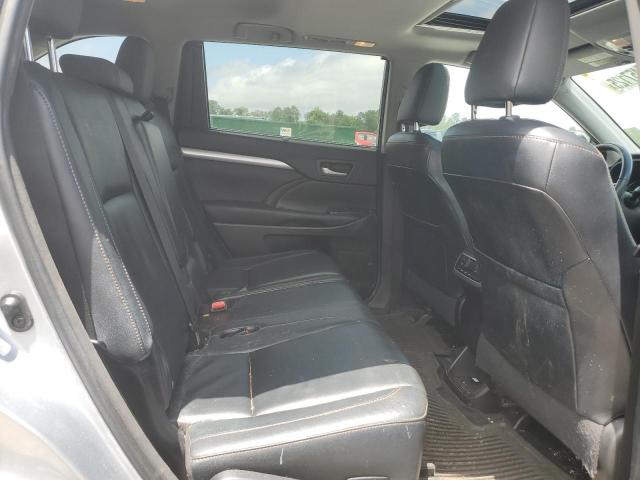 5TDJKRFH0GS229463 - 2016 TOYOTA HIGHLANDER XLE SILVER photo 11