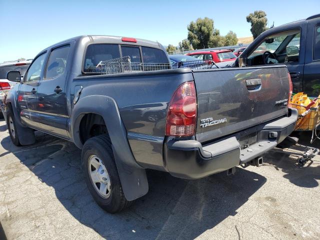 3TMJU4GN0DM142577 - 2013 TOYOTA TACOMA DOUBLE CAB PRERUNNER GRAY photo 2