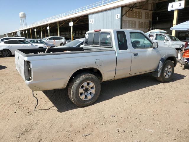 1N6DD26Y5WC348069 - 1998 NISSAN FRONTIER KING CAB XE SILVER photo 3