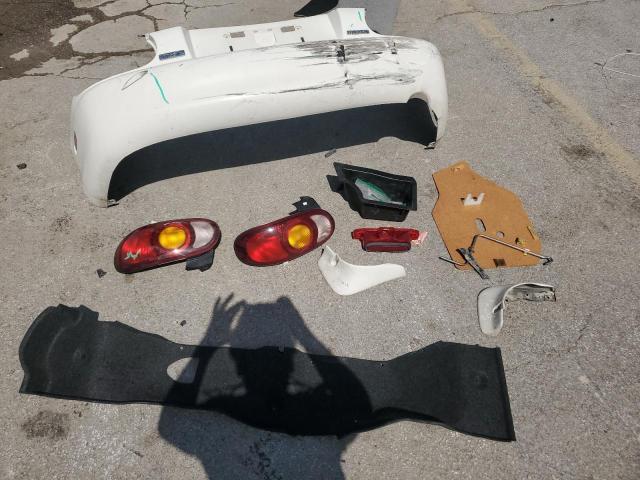 JM1NB3531Y0152594 - 2000 MAZDA MX-5 MIATA BASE WHITE photo 12