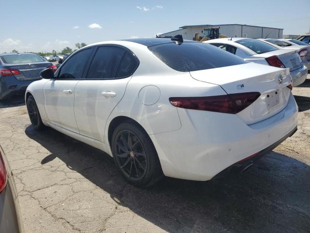 ZARFAEDNXH7549076 - 2017 ALFA ROMEO GIULIA Q4 白色 照片 2