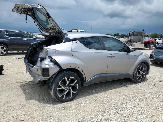 NMTKHMBX7JR000898 - 2018 TOYOTA C-HR XLE SILVER photo 3