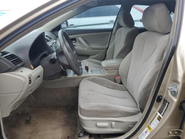 4T1BF3EK3AU005511 - 2010 TOYOTA CAMRY BASE GOLD photo 7