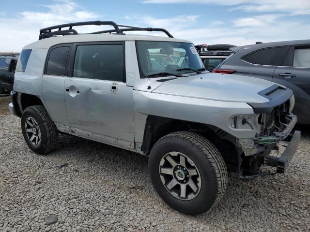 JTEBU11F970079065 - 2007 TOYOTA FJ CRUISER SILVER photo 4