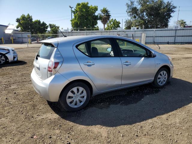 JTDKDTB3XE1077949 - 2014 TOYOTA PRIUS C SILVER photo 3