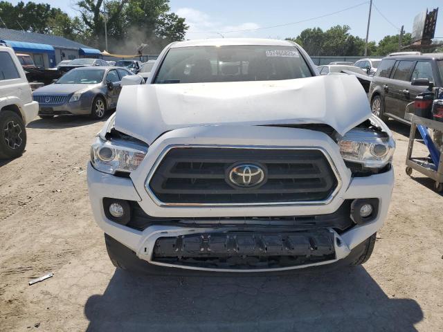 3TYAX5GN8MT018901 - 2021 TOYOTA TACOMA DOUBLE CAB Ақ фото 5