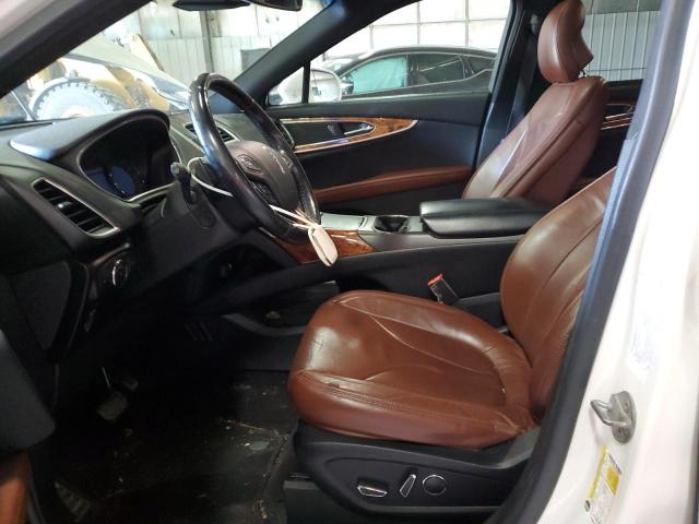 2LMTJ8LR2GBL66568 - 2016 LINCOLN MKX RESERVE WHITE photo 7