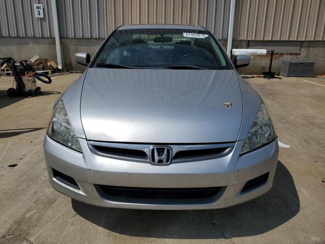 1HGCM66576A057694 - 2006 HONDA ACCORD EX SILVER photo 5