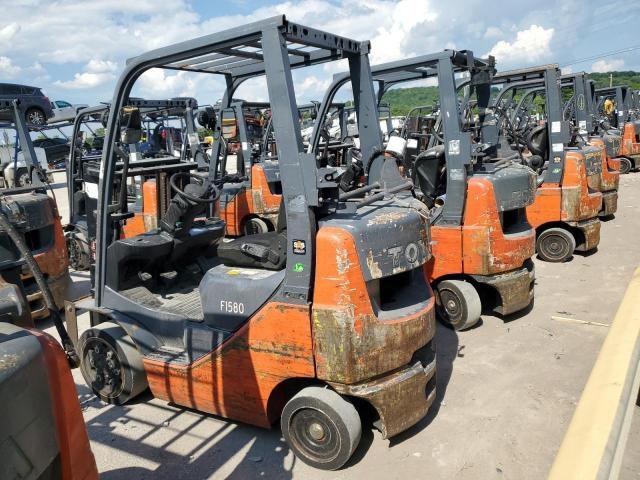 62466 - 2014 TOYOTA FORKLIFT ORANGE photo 3