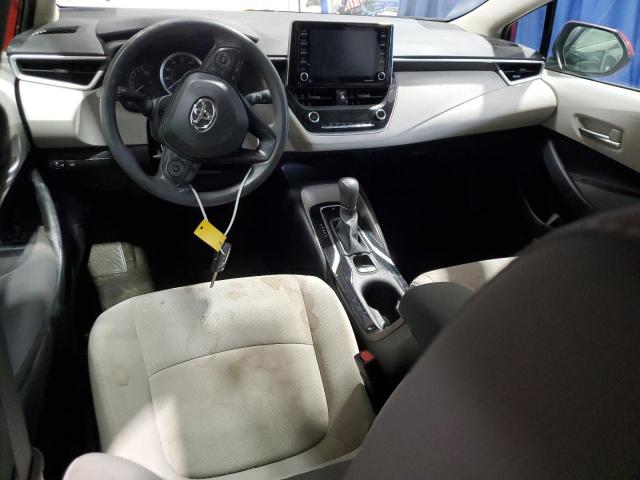 5YFEPMAE4MP257144 - 2021 TOYOTA COROLLA LE Rot Foto 8