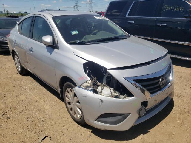 3N1CN7APXFL876155 - 2015 NISSAN VERSA S SILVER photo 4