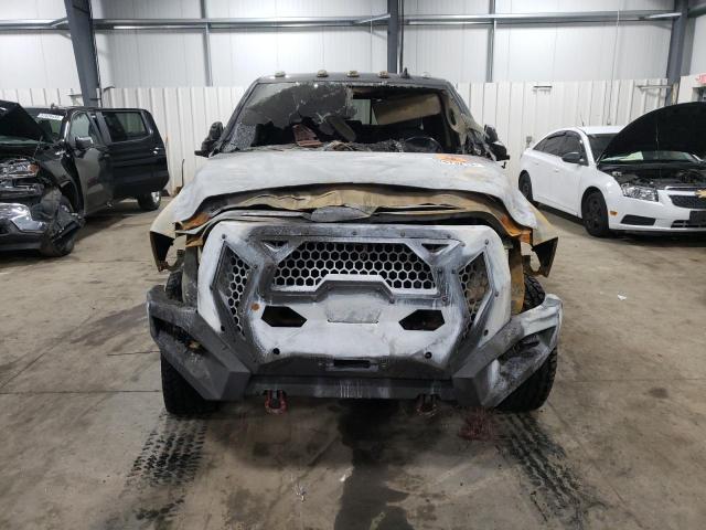 3C63R3DJ5JG274385 - 2018 RAM 3500 SLT GRAY photo 5