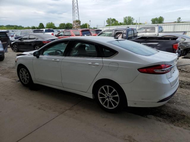 3FA6P0H7XHR403766 - 2017 FORD FUSION SE WHITE photo 2