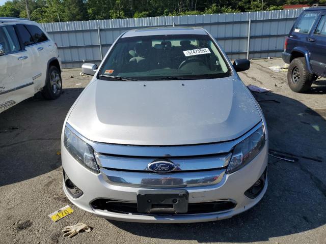 3FAHP0HA4CR318757 - 2012 FORD FUSION SE SILVER photo 5