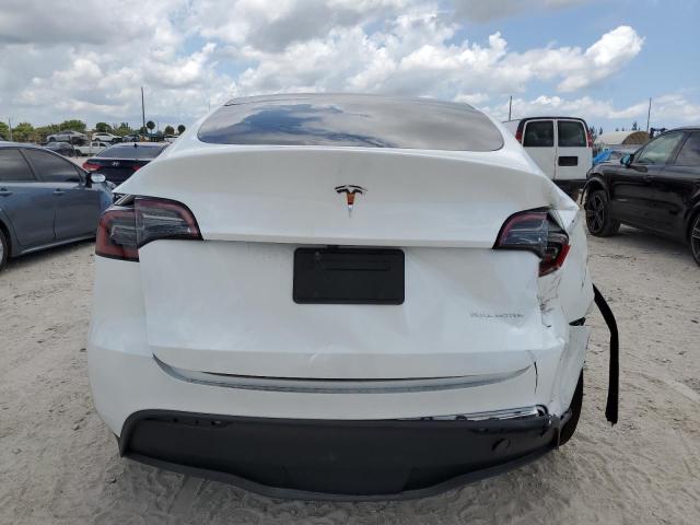 7SAYGDEE8RA255603 - 2024 TESLA MODEL Y WHITE photo 6