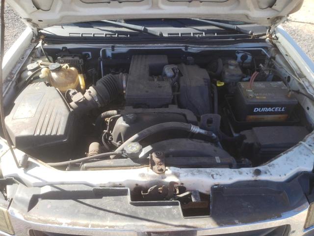 1GTCS196958147625 - 2005 GMC CANYON WHITE photo 11