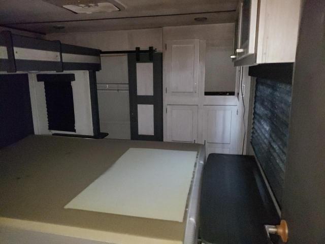 4YDF35725M1532976 - 2021 KEYSTONE SPRINTER WHITE photo 5