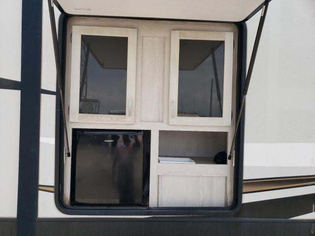 4YDF35725M1532976 - 2021 KEYSTONE SPRINTER WHITE photo 8