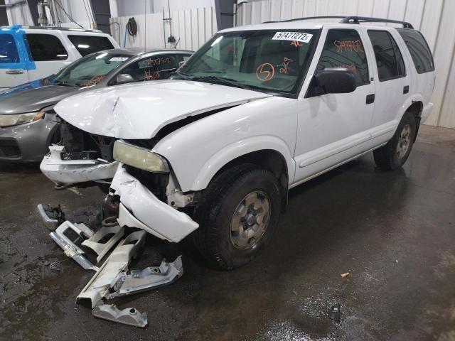 1GNDT13W12K203721 - 2002 CHEVROLET BLAZER WHITE photo 2