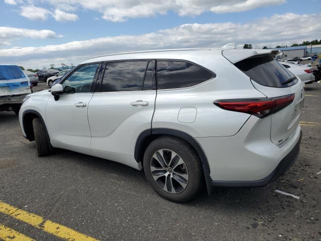5TDGZRBH7NS589533 - 2022 TOYOTA HIGHLANDER XLE WHITE photo 2