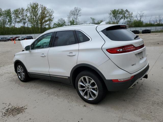 5LMCJ2D95HUL45133 - 2017 LINCOLN MKC SELECT WHITE photo 2