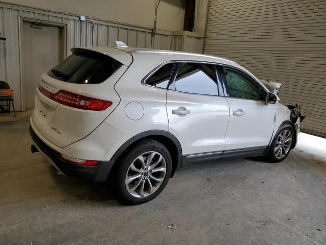 5LMCJ2D95HUL45133 - 2017 LINCOLN MKC SELECT WHITE photo 3