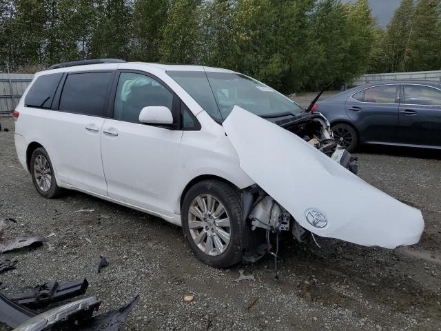 5TDDK3DC2ES079855 - 2014 TOYOTA SIENNA XLE WHITE photo 4