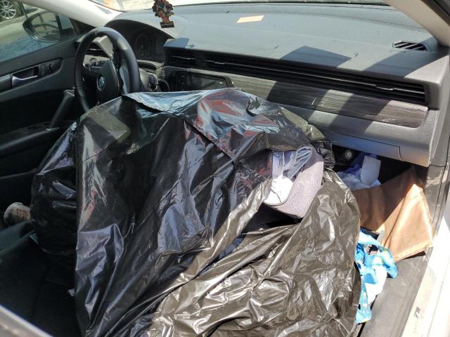 1VWMA7A32LC027684 - 2020 VOLKSWAGEN PASSAT R-LINE Արծաթագույն լուսանկար 8