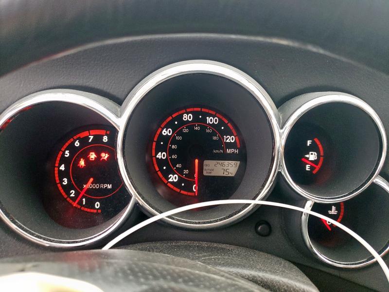 2T1KR30E87C680208 - 2007 TOYOTA COROLLA MA XR WHITE photo 9