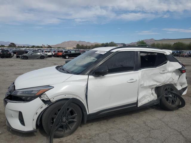 2021 NISSAN KICKS SR, null