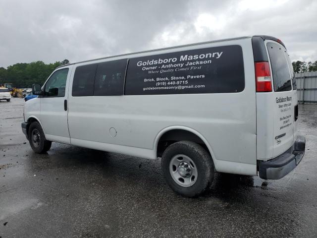 1GAZGPFGXJ1285892 - 2018 CHEVROLET EXPRESS G3 LT WHITE photo 2