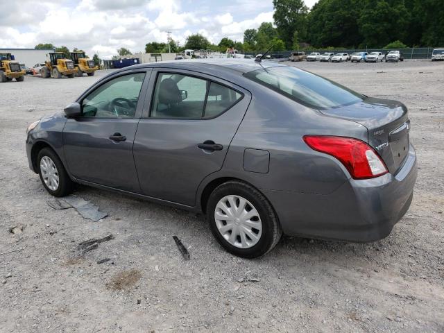 3N1CN7AP4KL820559 - 2019 NISSAN VERSA S GRAY photo 2