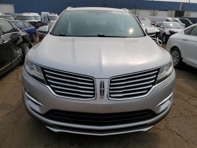 5LMCJ1D9XJUL12872 - 2018 LINCOLN MKC PREMIERE SILVER photo 5