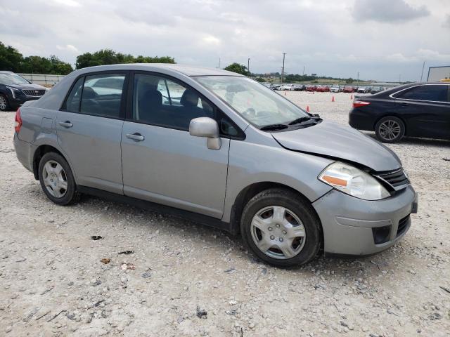 3N1BC1AP8BL446083 - 2011 NISSAN VERSA S GRAY photo 4