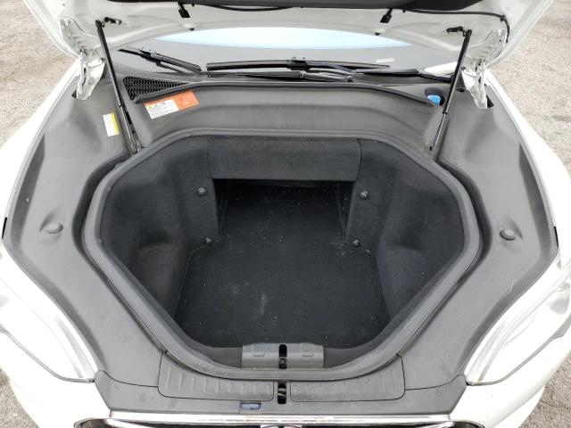 5YJSA1E17GF123478 - 2016 TESLA MODEL S WHITE photo 11