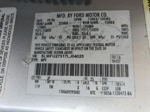 5LMFU27517LJ04025 - 2007 LINCOLN NAVIGATOR ნაცრისფერი ფოტო 13