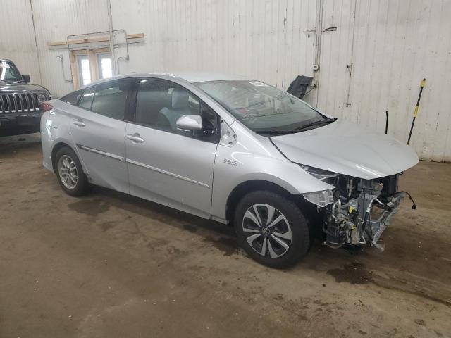 JTDKARFP9H3034575 - 2017 TOYOTA PRIUS PRIM SILVER photo 4