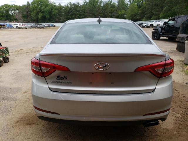 5NPE24AF1GH383700 - 2016 HYUNDAI SONATA SE SILVER photo 6