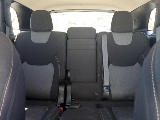 1C4PJMCB4JD543393 - 2018 JEEP CHEROKEE LATITUDE SILVER photo 10