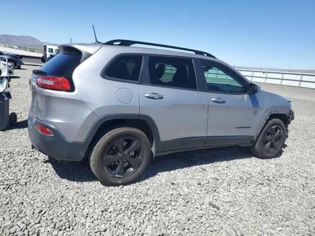 1C4PJMCB4JD543393 - 2018 JEEP CHEROKEE LATITUDE SILVER photo 3