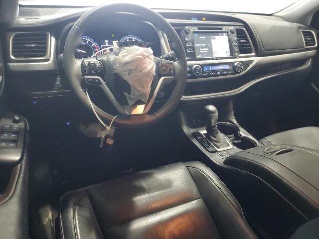 5TDKKRFH0GS505662 - 2016 TOYOTA HIGHLANDER XLE WHITE photo 8